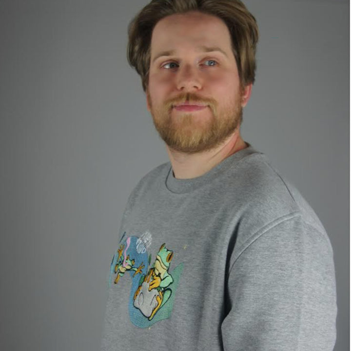 Space Frog Sweater - Grey - Sweatshirt - MillersMind - space-frog-sweater-grey - ["embroidery","handmade","organic","sweatshirt"]