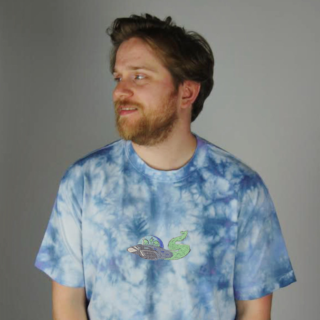 UFO Tee - Deep Space - T-shirt - MillersMind - ufo-out-of-this-world - []